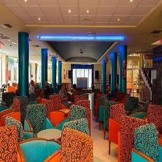 Tropic Hotel 3*