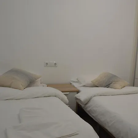 Apartamento Apts Ara With Pool