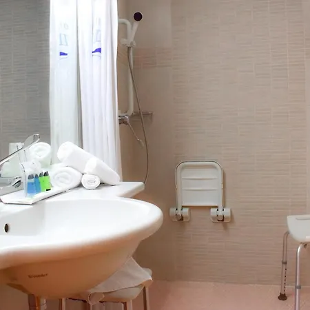 Отель Riviera Beachotel - только для взрослых Бенидорм