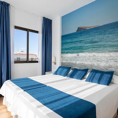 Hotel Avenida 4*
