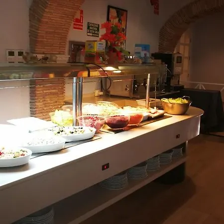 Hotel Mont-park 3*