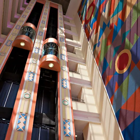 Tropic Hotel