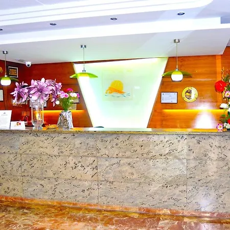 Otel Vegas 2*