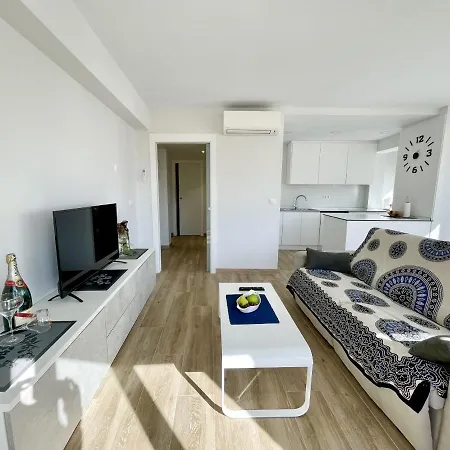 Luxury Center Apartamento *