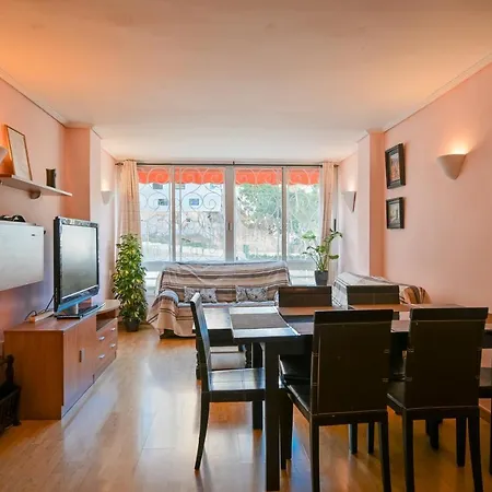 Beautiful Parque Loix 4 Bedroom Shared Pool, Tennis Court Appartement