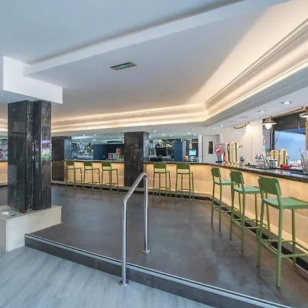 East By Pierre & Hotel Benidorm