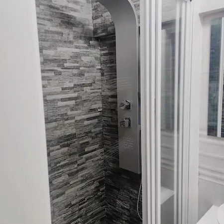 Luxury With Views Apartment