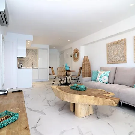 Luxurious 2-bedroom With Stunning Views, 1st Line On Levante Beach,