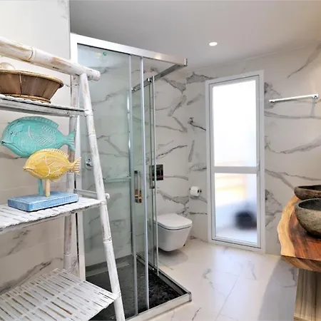 Luxurious 2-bedroom With Stunning Views, 1st Line On Levante Beach, *