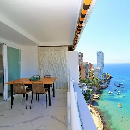 Luxurious 2-bedroom With Stunning Views, 1st Line On Levante Beach, Apartment Benidorm