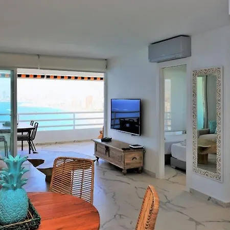 Apartment Luxurious 2-bedroom With Stunning Views, 1st Line On Levante Beach, Benidorm