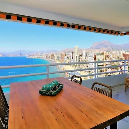 Luxurious 2-bedroom With Stunning Views, 1st Line On Levante Beach, Apartment Benidorm