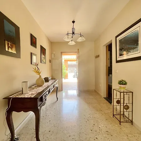 Villa Levante Blueline *