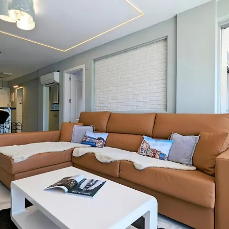 Apartamento Cornelia Sea View *