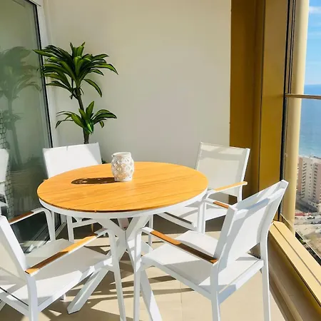 Intempo Sky: Surcando El Cielo Apartament *