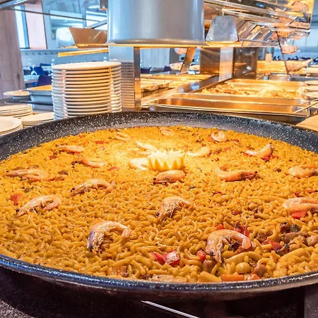 Port Fiesta Park بينايدورم