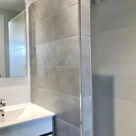 Ensueno 1a Linea Playa Poniente 6 Pax Parking Wifi Y Ac Benidorm