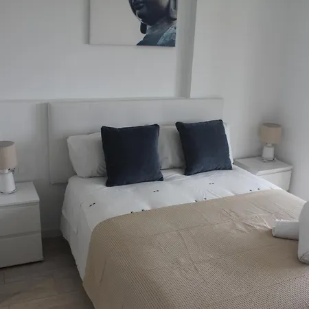 Ensueno 1a Linea Playa Poniente 6 Pax Parking Wifi Y Ac Apartment