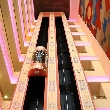 Tropic Hotel