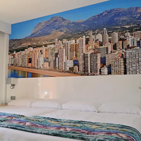 Tropic Hotel 3*