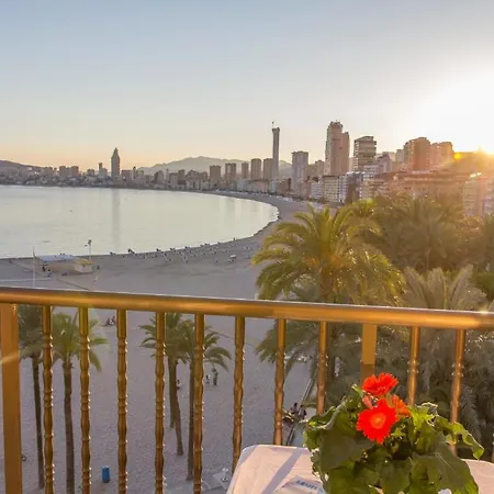 Colon Hotel 3*