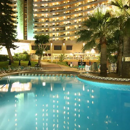 East By Pierre & 4*