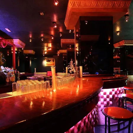 Hotel East By Pierre & 4*