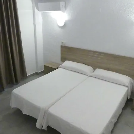 Centre Hotel 2*