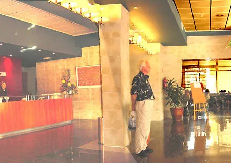 Olympus Hotel 4*