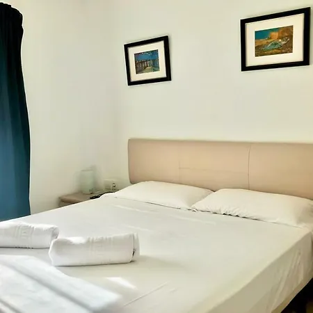 Recently Refurbished Center Apartment Benidorm