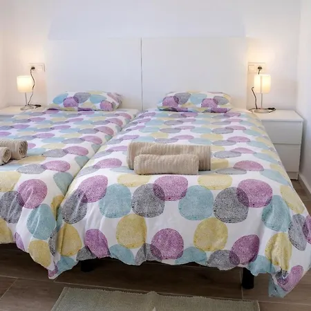 Poniente بينايدورم