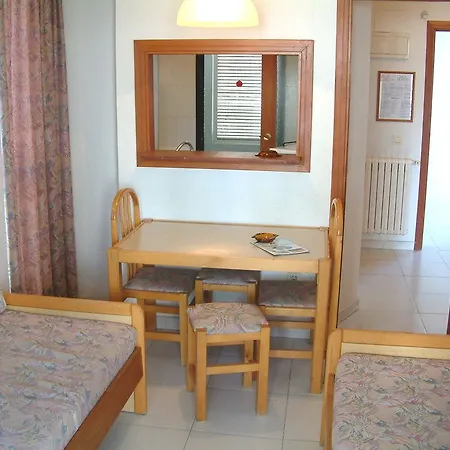 Apartmanhotel Luxmar 2*
