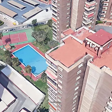 Alteanos, Centrico Y Confortable, Soleado, Con Piscina Y Jardines, Tenis, Parking Exterior Comunitario, Y La Playa Andando 10 Min Benidorm