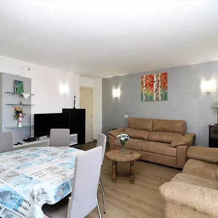 Apartment Coblanca 3 - 111 *