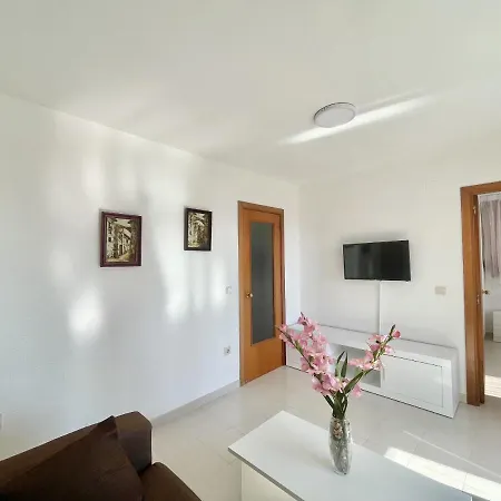 Paraiso 10 Blueline Apartment