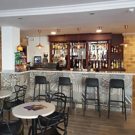 Hotel Queens - Adults Only