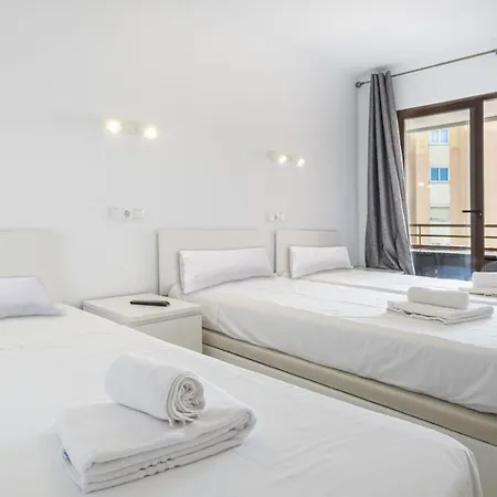 Apartment Marc 8-d
