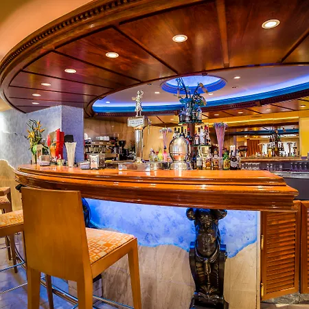 阿维尼达公寓 公寓式酒店