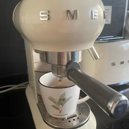 Precioso En El Centro De Apartamento