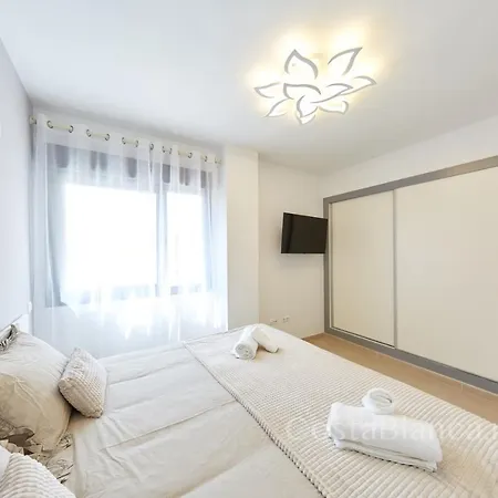 Executive 2 Bedroom Luxury By The Beach With King-size Bed Benidorm