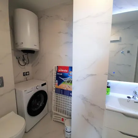 Appartement First Line Arenas C *
