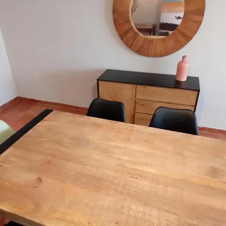 Alteanos, Centrico Y Confortable, Soleado, Con Piscina Y Jardines, Tenis, Parking Exterior Comunitario, Y La Playa Andando 10 Min Apartamento *