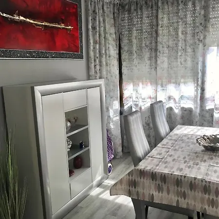 Apartment Recien Reformado Cerca De La Playa Con Dos Piscinas Y Pista De Tenis. *