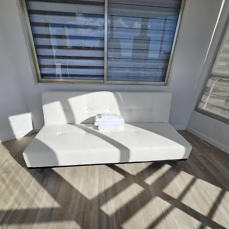 شقة Zeus 11 If *