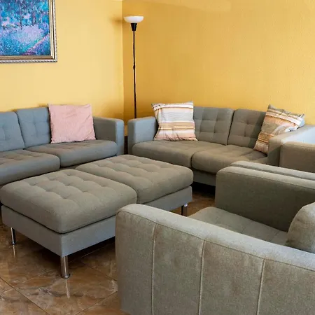 Las Palmeras 15d Apartment