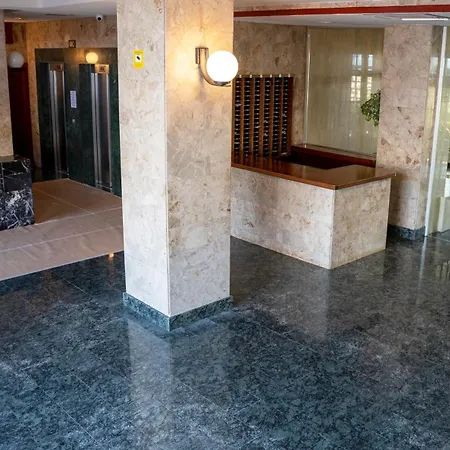 Las Palmeras 15d Apartment *