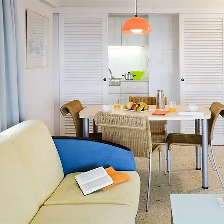 Gemelos Iv Hotel 2*