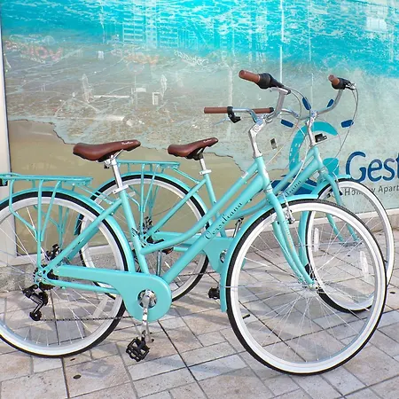 Moderno Con Piscina Y Bicicletas Gratis Appartamento