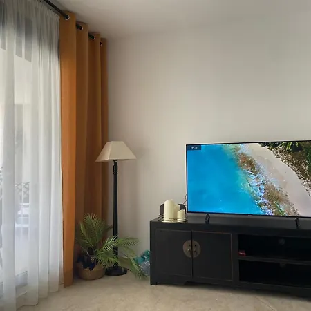 Apartment Oasis Cala Alta New 120qm Free Parking, Pool, 2 Bath, 3bdr, Wi-fi, Air-condit Benidorm