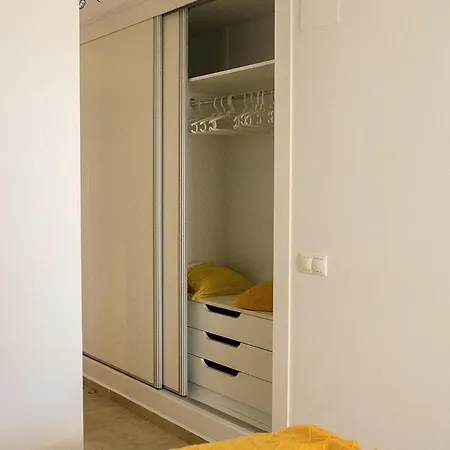 Oasis Cala Alta New 120qm Free Parking, Pool, 2 Bath, 3bdr, Wi-fi, Air-condit Apartment
